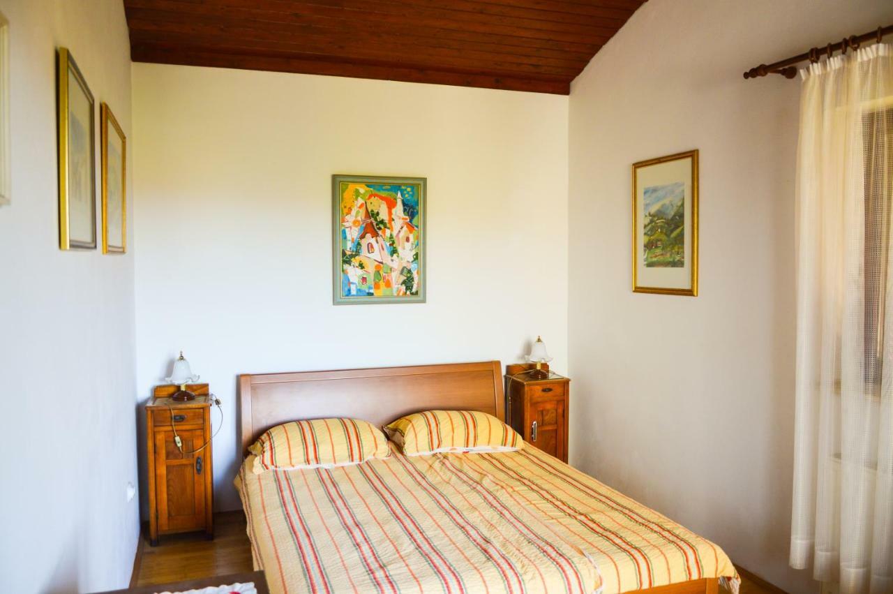 Apartment Zoja Pinezići المظهر الخارجي الصورة