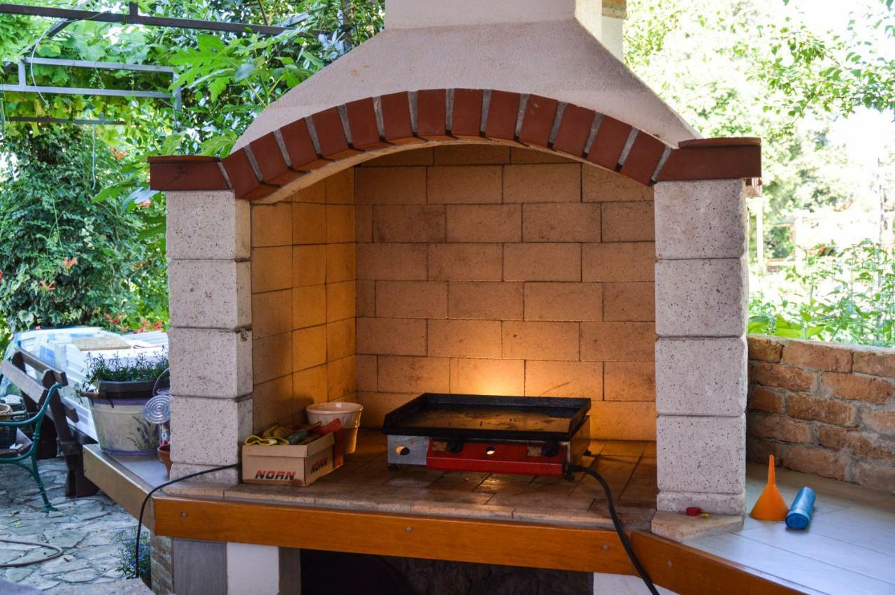 Apartment Zoja Pinezići المظهر الخارجي الصورة